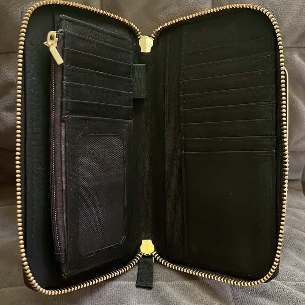 Carhartt Womens Rugged Canvas Lay-Flat Clutch SUPER NICE! - Picture 3 of 5